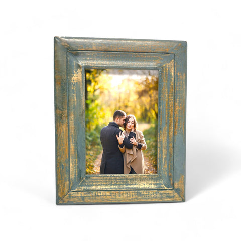 GLOBAL CRAFT AND CREATIONS Wooden Table-Top Photo Frame | Solid Wood Picture Frame for Table Decor, Wall Decor, Office Decor & Home Decor (5x7), Rectangular, Handcrafted Forest Green finished Rustic Style TableTop Display | MA16