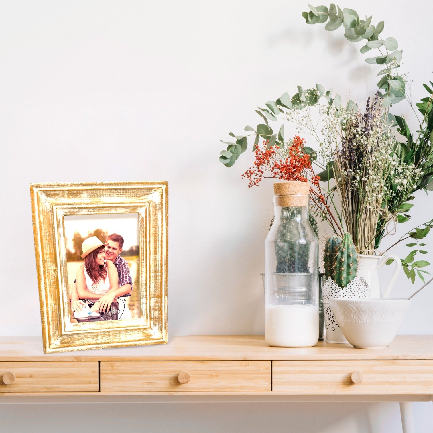 GLOBAL CRAFT AND CREATIONS Wooden Table-Top Photo Frame | Solid Wood Picture Frame for Table Decor, Wall Decor, Office Decor & Home Decor (5x7), Rectangular, Handcrafted White Wash finished Rustic Style TableTop Display | MA17